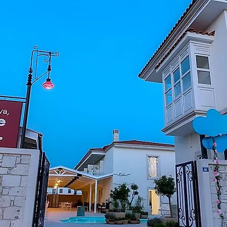 Hotel Likor Hanim Butik Alacati